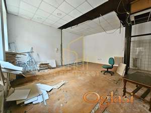 Stambeno-poslovni objekat 109 m2 u samom centru Novog Sada sa podrumom od 120 m2